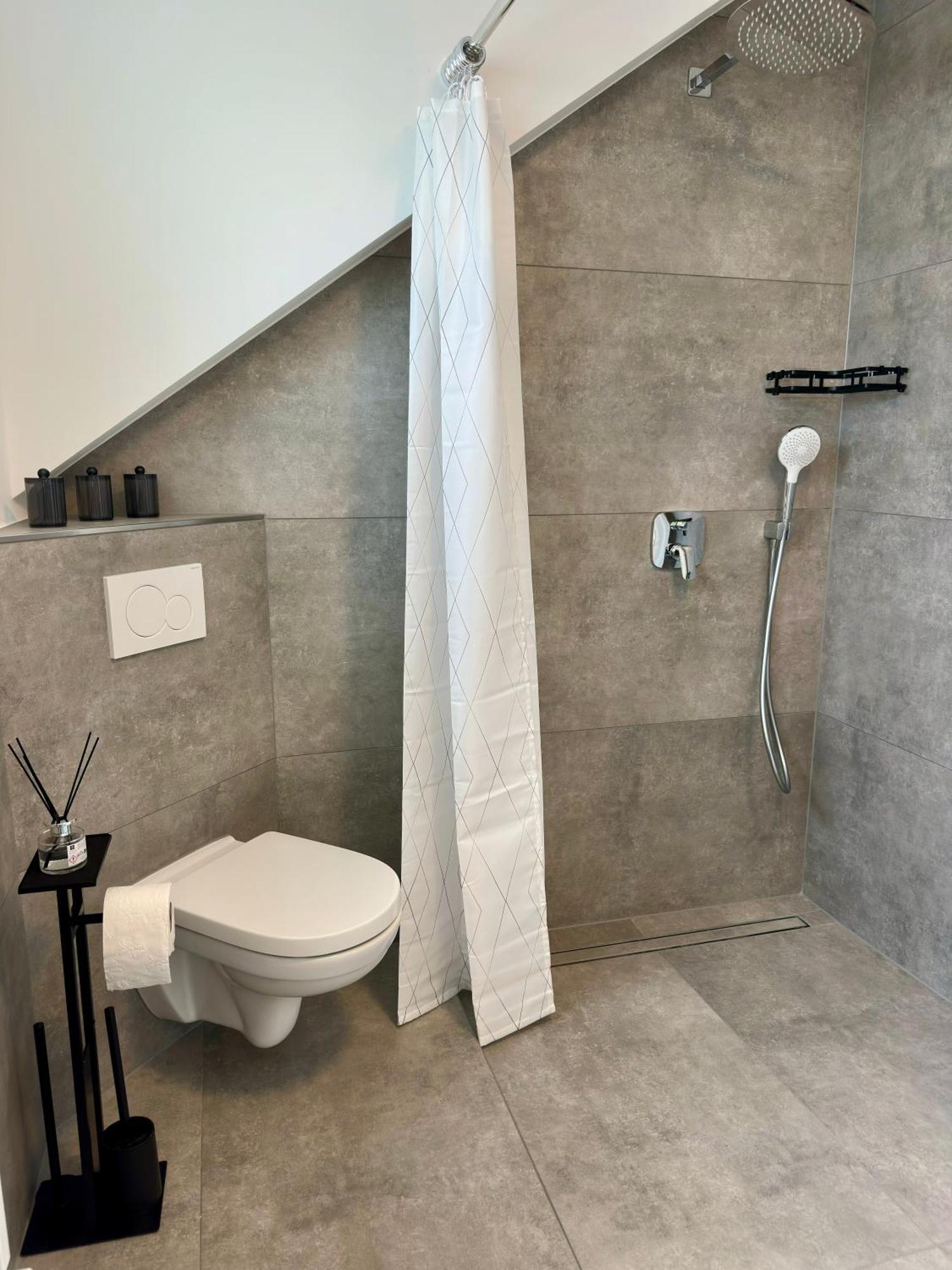 Zentrale Wohnung 6 - Kostenloser Parkplatz - Hdz - Bali Therme - Gop Бад-Ейнгаузен Екстер'єр фото